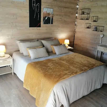 Maison d'hôtes Romantique Avec Diner Et Champagne 3*