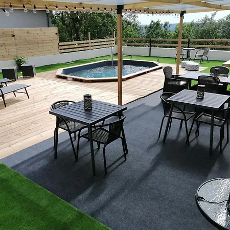 Climatisee Jacuzzi Prive Konukevi 3*